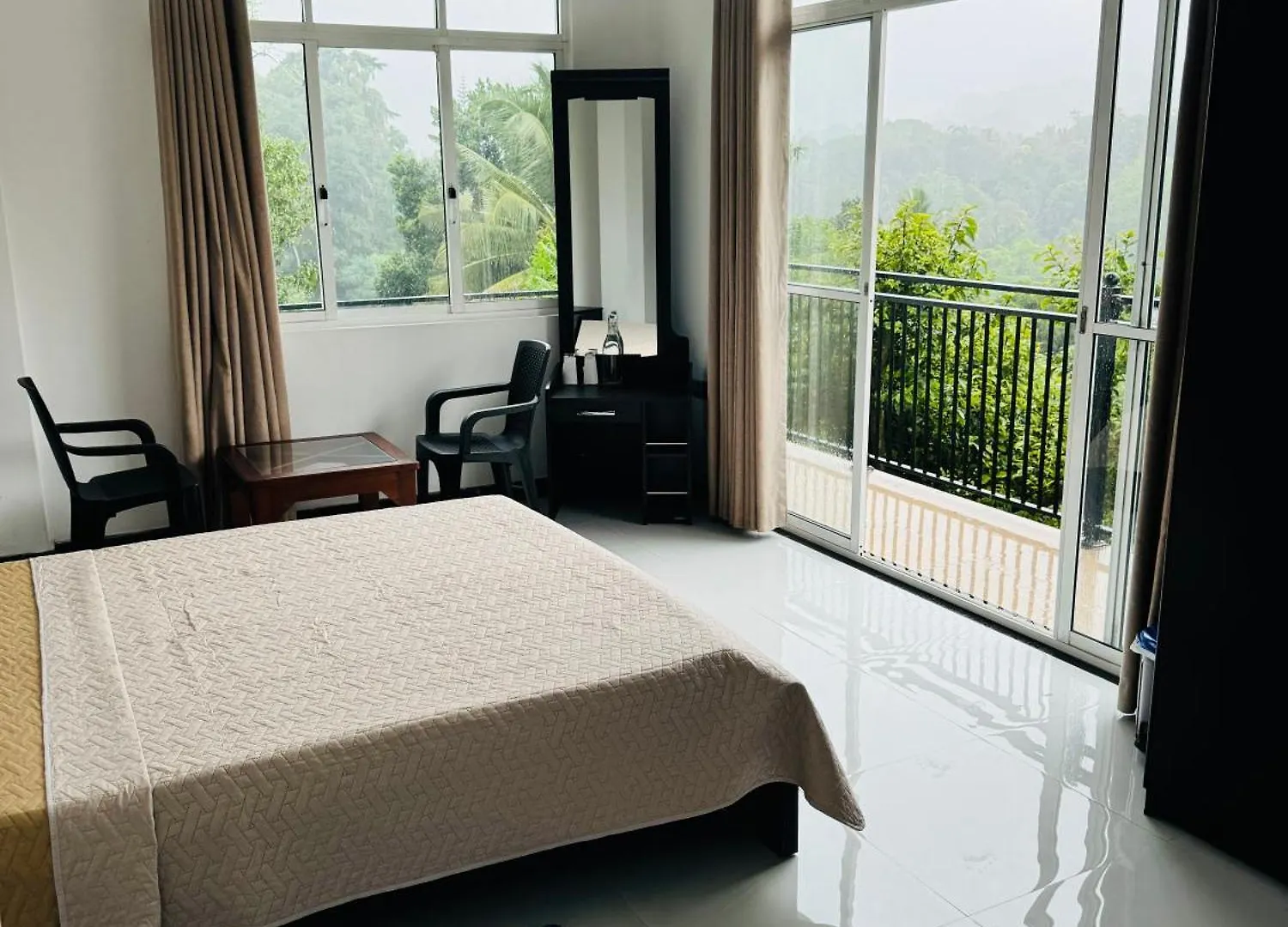Bed & Breakfast Daffodil Home Kandy